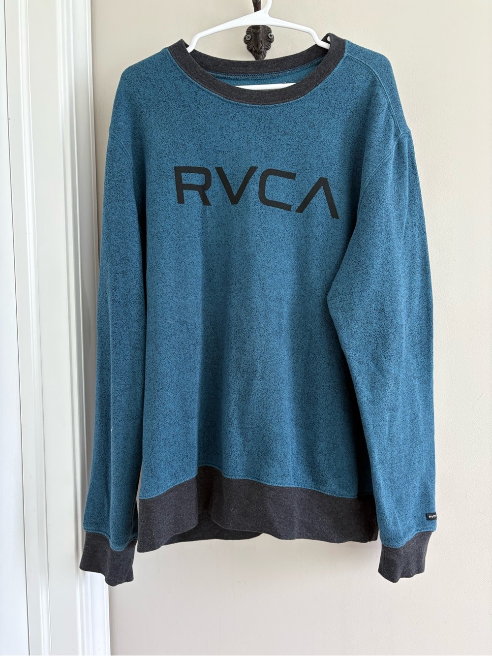 RVCA Men's Teal Crewneck Sweater Size Large